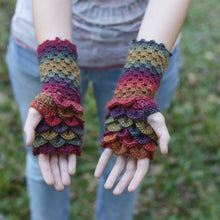 Load image into Gallery viewer, Dragon Gloves Crochet Pattern